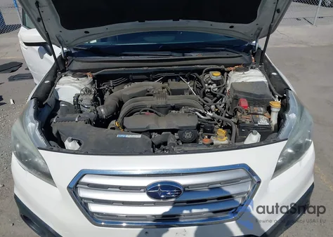 2016 Subaru Outback 2.5I Premium z USA, uszkodzony, nr VIN 4S4BSACC2G3360339